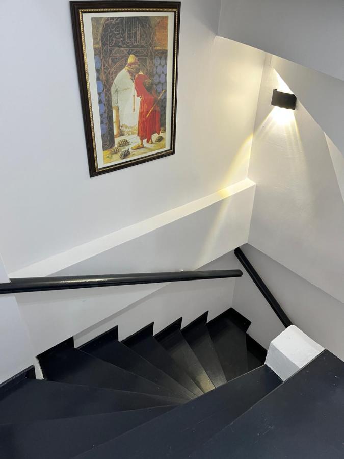 Pembe Hotel Istanbul Bagian luar foto