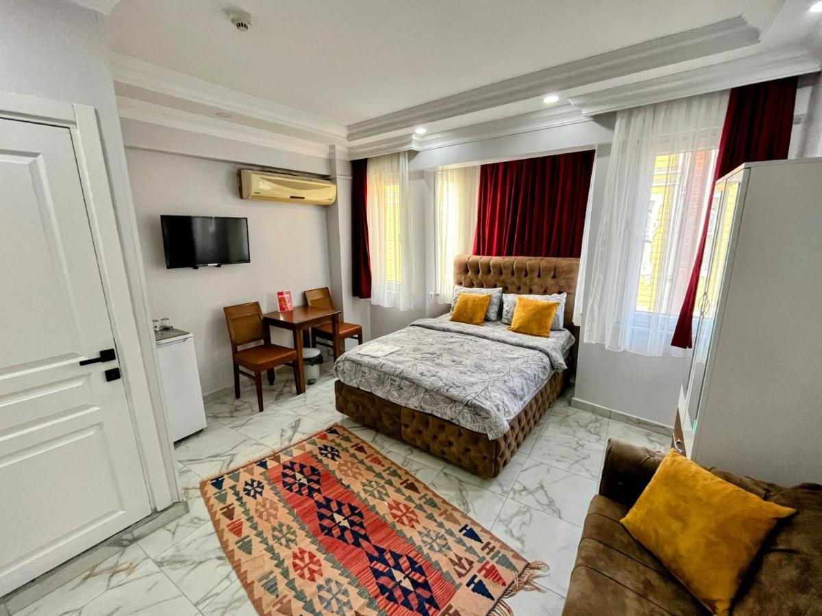 Pembe Hotel Istanbul Bagian luar foto
