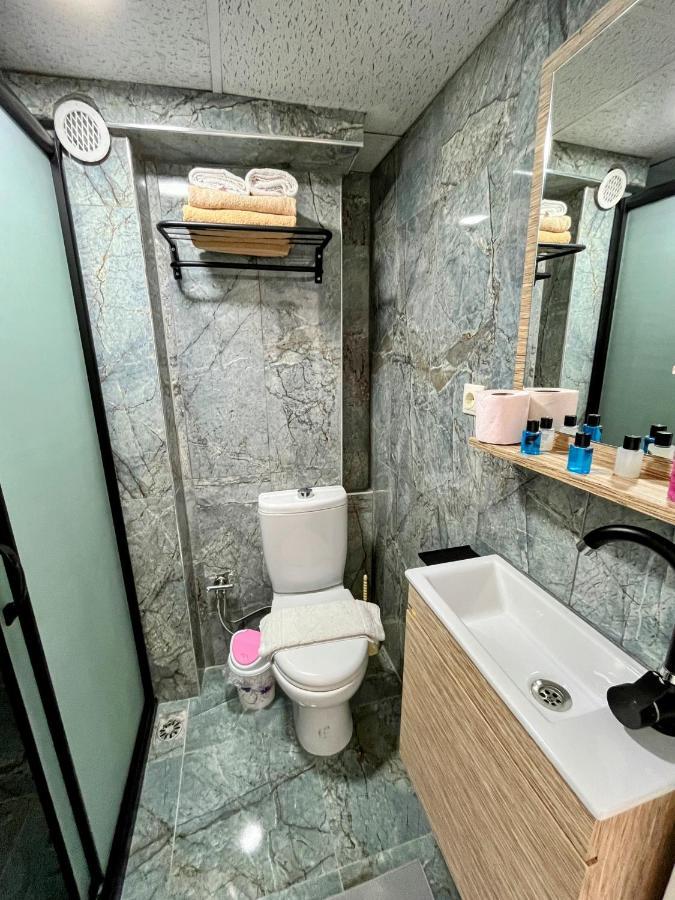 Pembe Hotel Istanbul Bagian luar foto