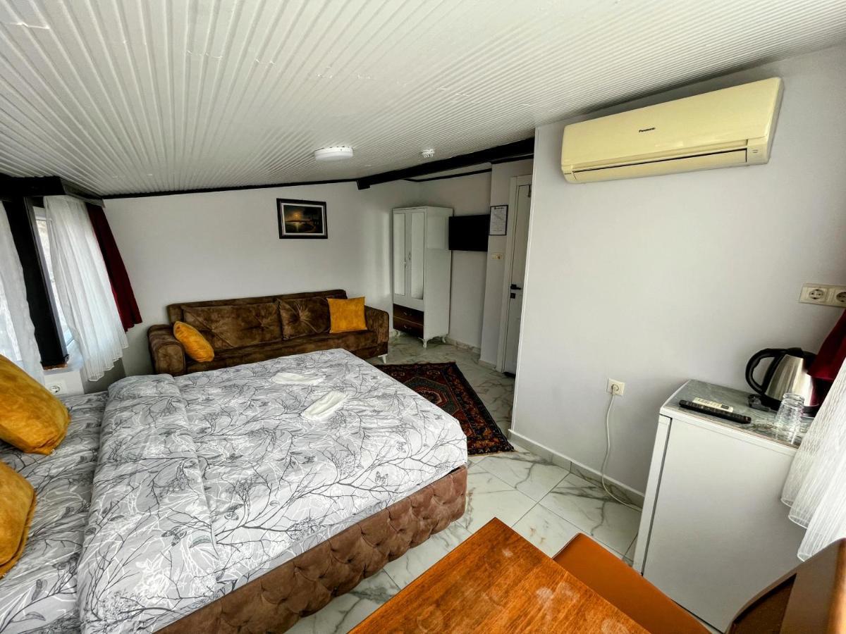 Pembe Hotel Istanbul Bagian luar foto