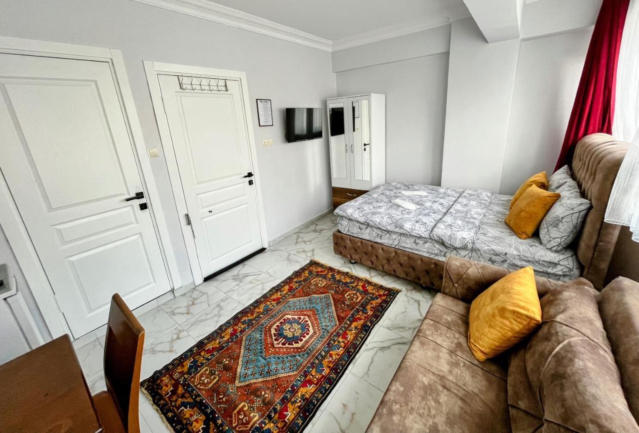 Pembe Hotel Istanbul Bagian luar foto