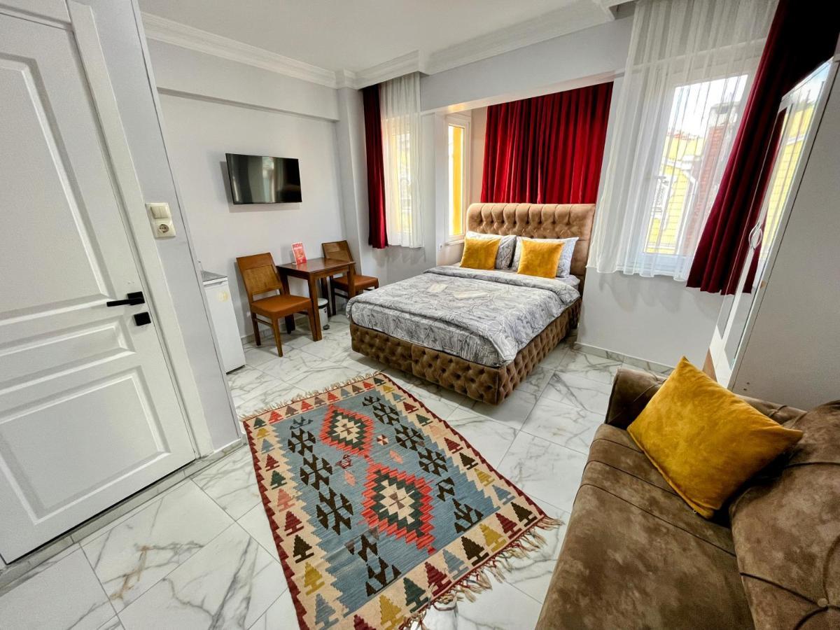 Pembe Hotel Istanbul Bagian luar foto