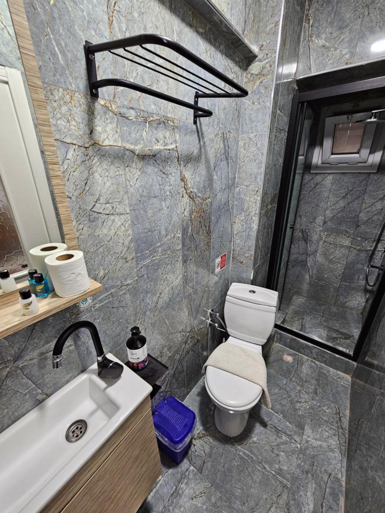 Pembe Hotel Istanbul Bagian luar foto