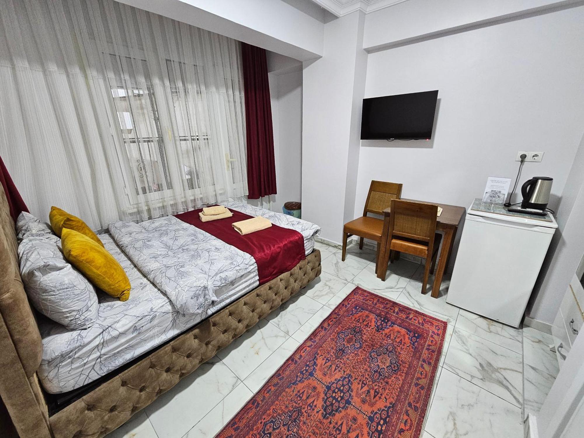 Pembe Hotel Istanbul Bagian luar foto